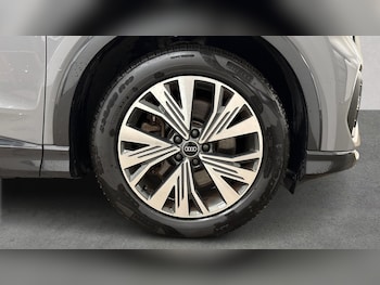 Used Audi Q4 e-tron 2022 for sale - 79588624: Photo