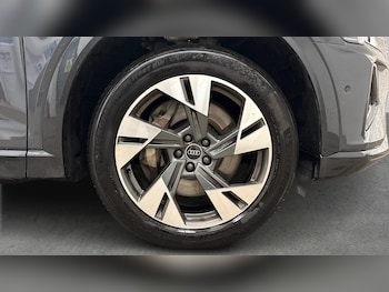 Used Audi Q8 2023 for sale - 79594217: Photo