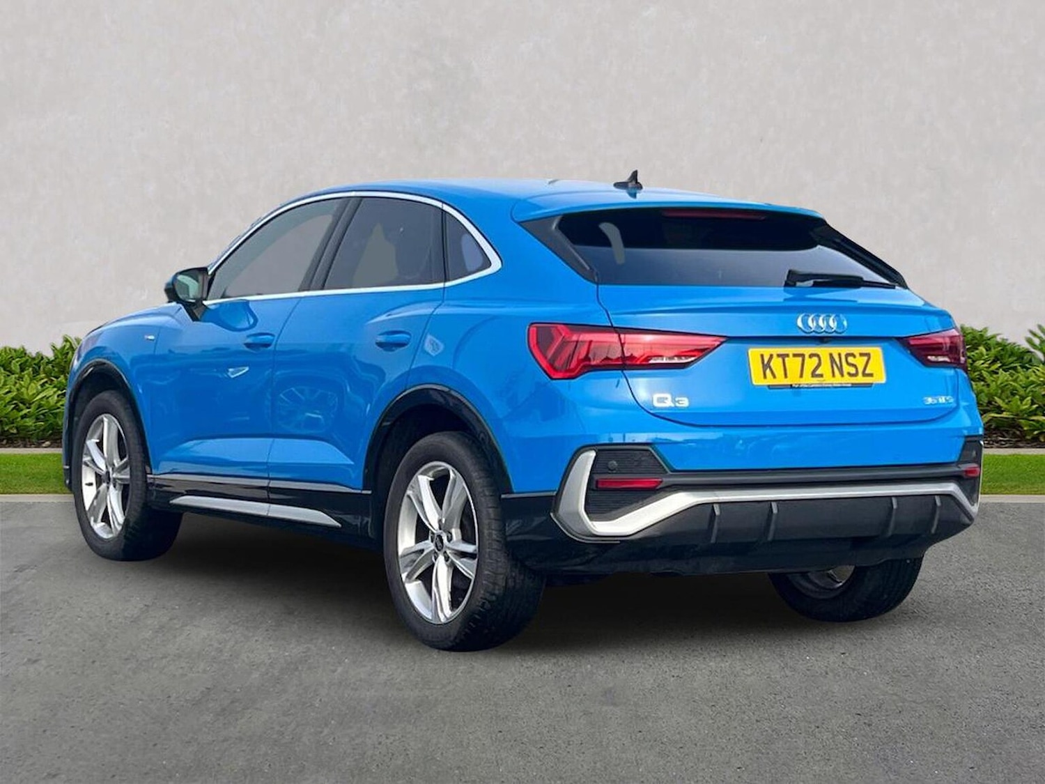 Used Audi Q3 2022 for sale - 77743209: Photo 2