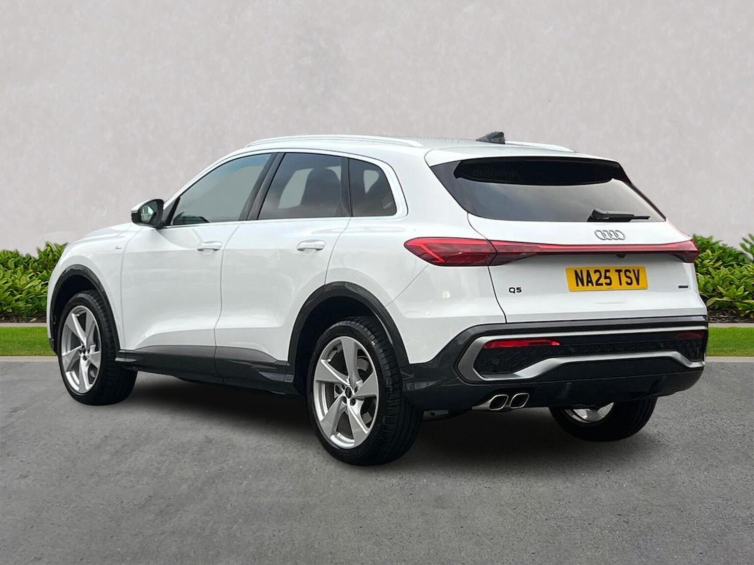 Used Audi Q5 2025 for sale - 76281251: Photo 2