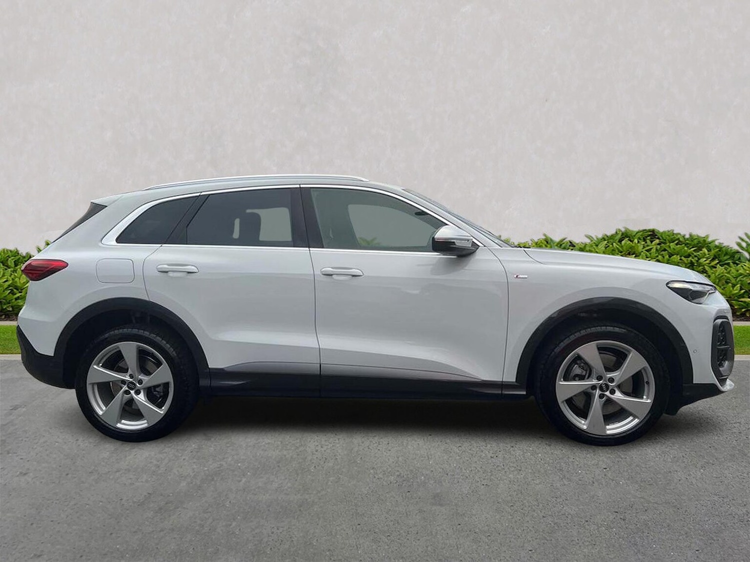 Used Audi Q5 2025 for sale - 76281251: Photo 3