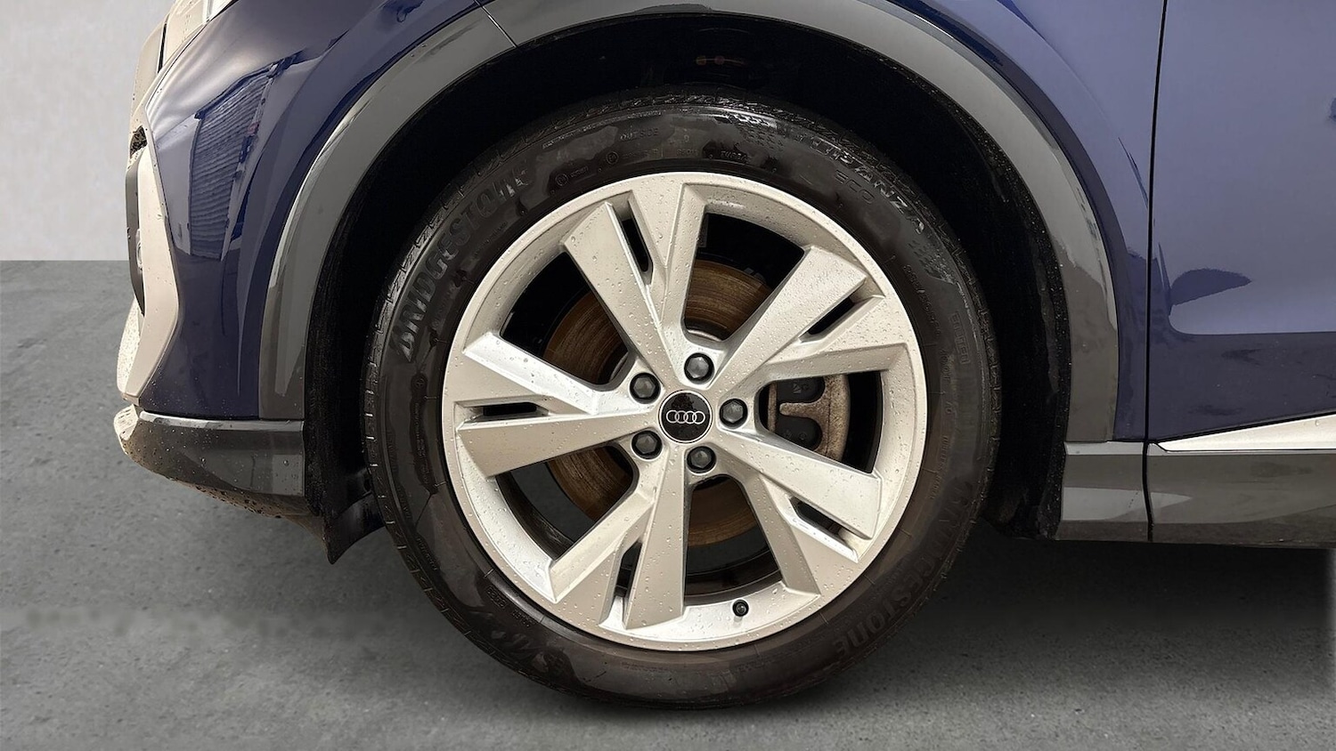 Used Audi Q4 e-tron 2023 for sale - 77846723: Photo 4