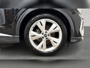 Used Audi Q4 e-tron 2023 for sale - 79588625: Photo