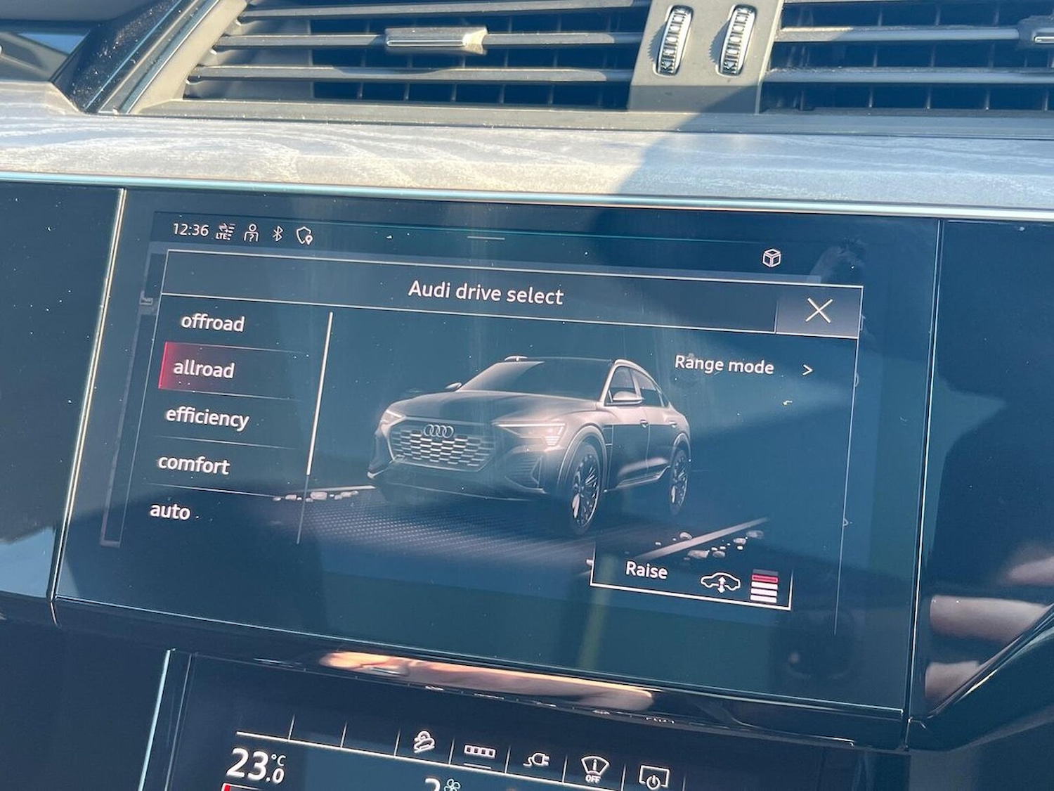 Used Audi e-tron 2022 for sale - 78131769: Photo 45