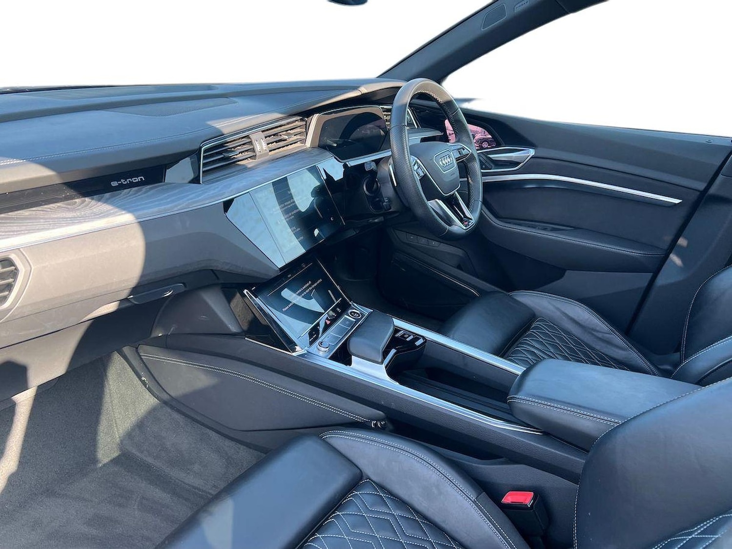 Used Audi e-tron 2022 for sale - 78131769: Photo 9