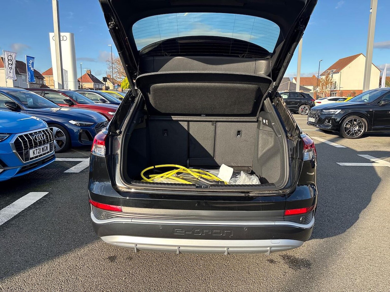 Used Audi Q4 e-tron 2023 for sale - 76859252: Photo 17