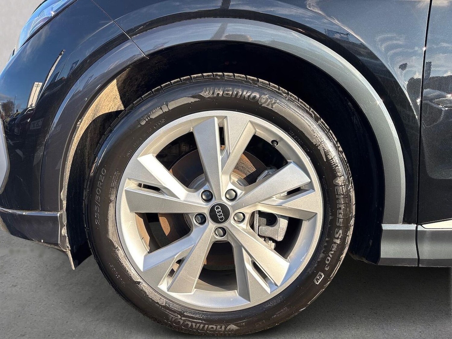 Used Audi Q4 e-tron 2023 for sale - 76859252: Photo 6