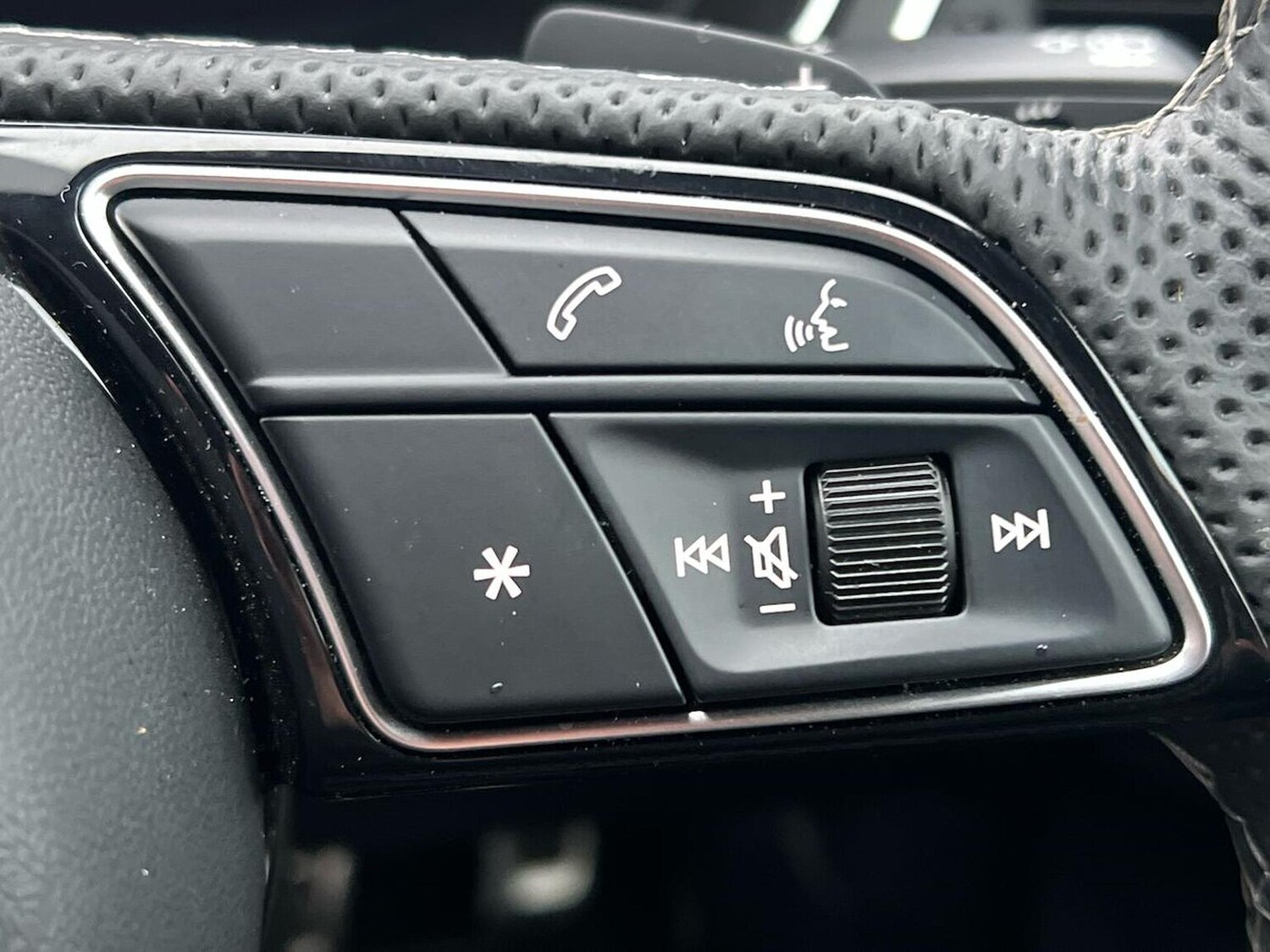 Used Audi A4 2023 for sale - 77845283: Photo 26