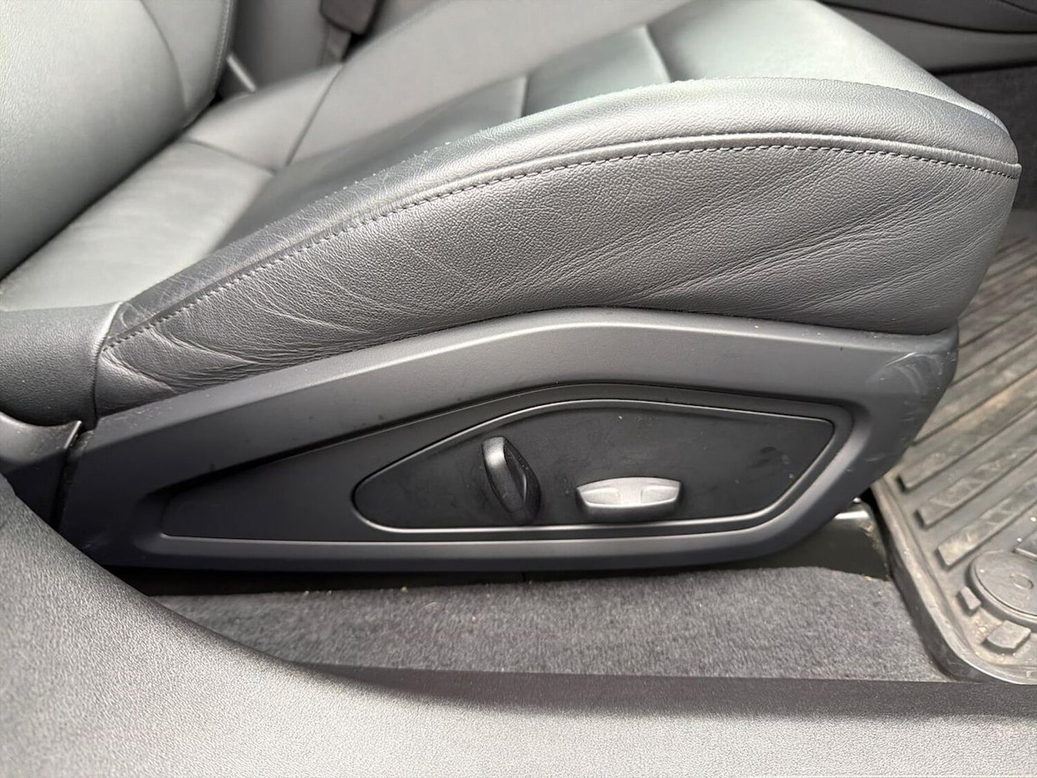 Used Audi e-tron GT 2023 for sale - 77489330: Photo 30