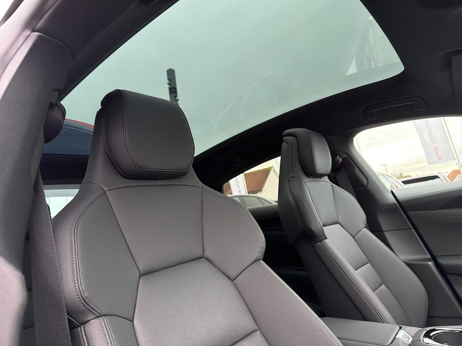 Used Audi e-tron GT 2023 for sale - 77489330: Photo 32