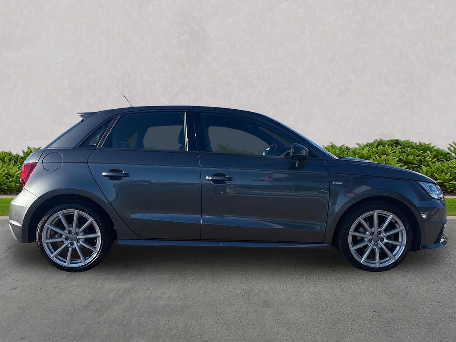 Used Audi A1 2017 for sale - 76193169: Photo 3
