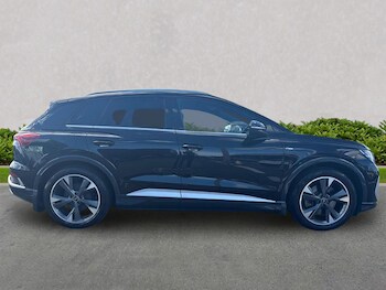 Used Audi Q4 e-tron 2021 for sale - 75956254: Photo