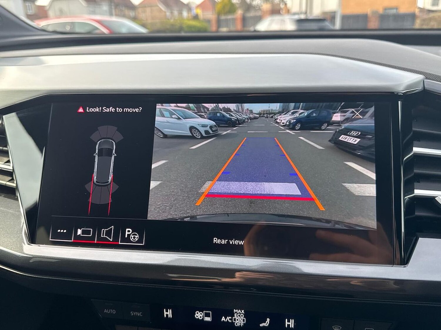 Used Audi Q4 e-tron 2023 for sale - 78192746: Photo 25