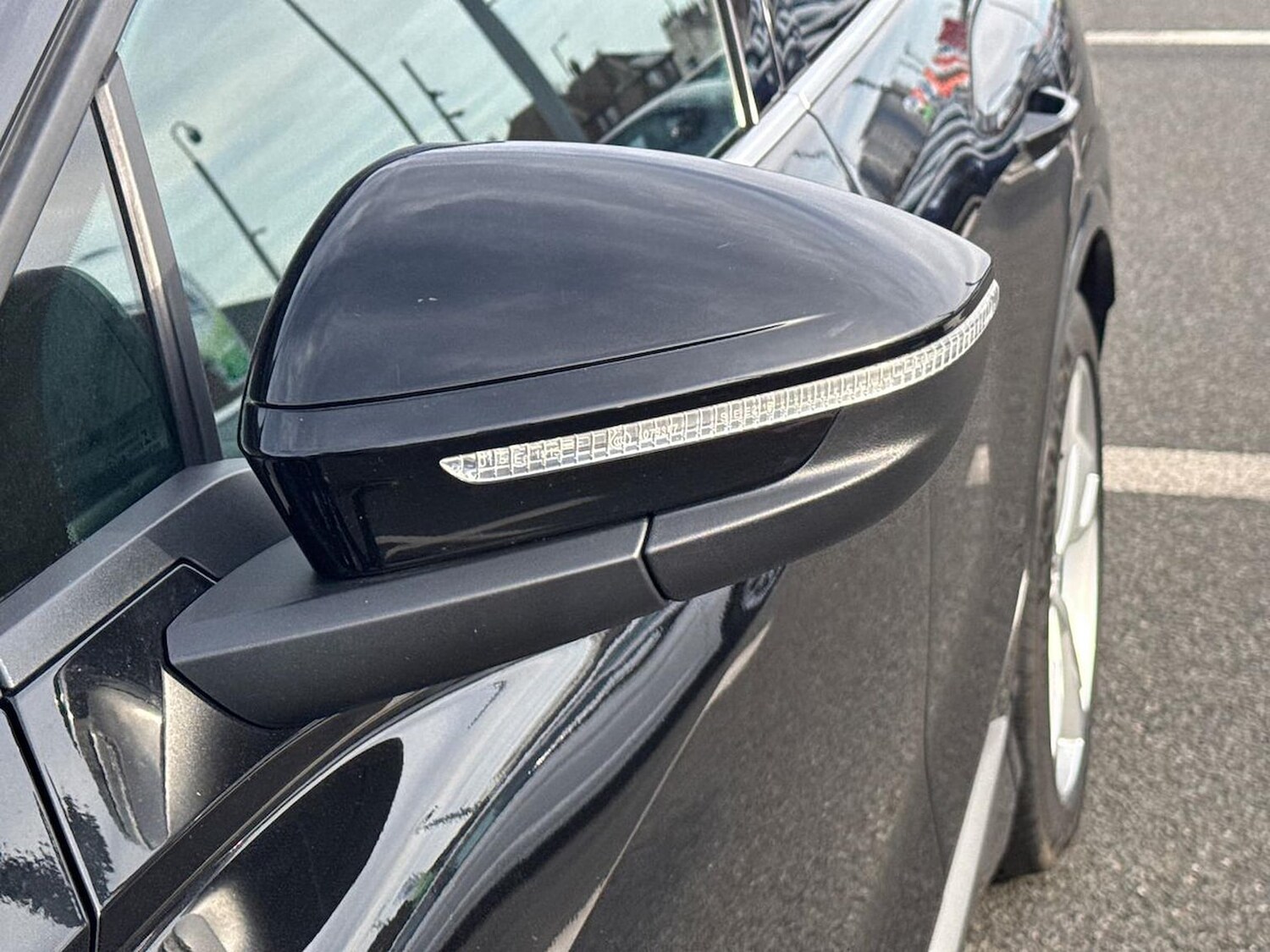 Used Audi Q4 e-tron 2023 for sale - 78192746: Photo 40