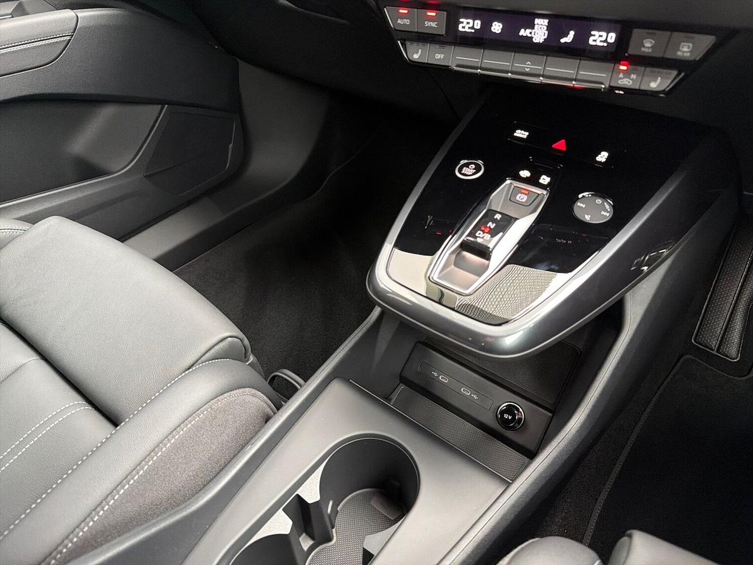 Used Audi Q4 e-tron 2025 for sale - 76763478: Photo 13