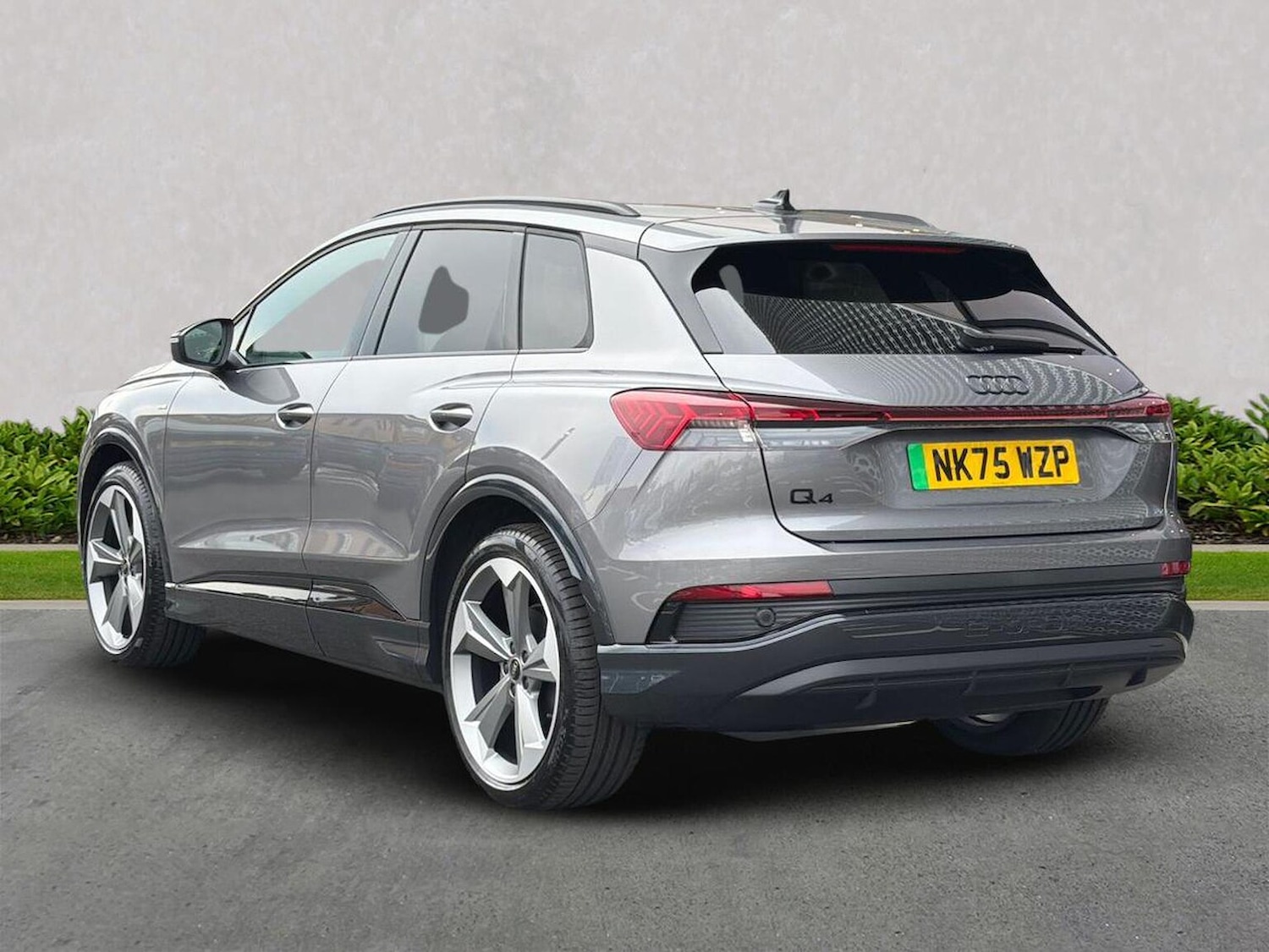 Used Audi Q4 e-tron 2025 for sale - 76763478: Photo 2