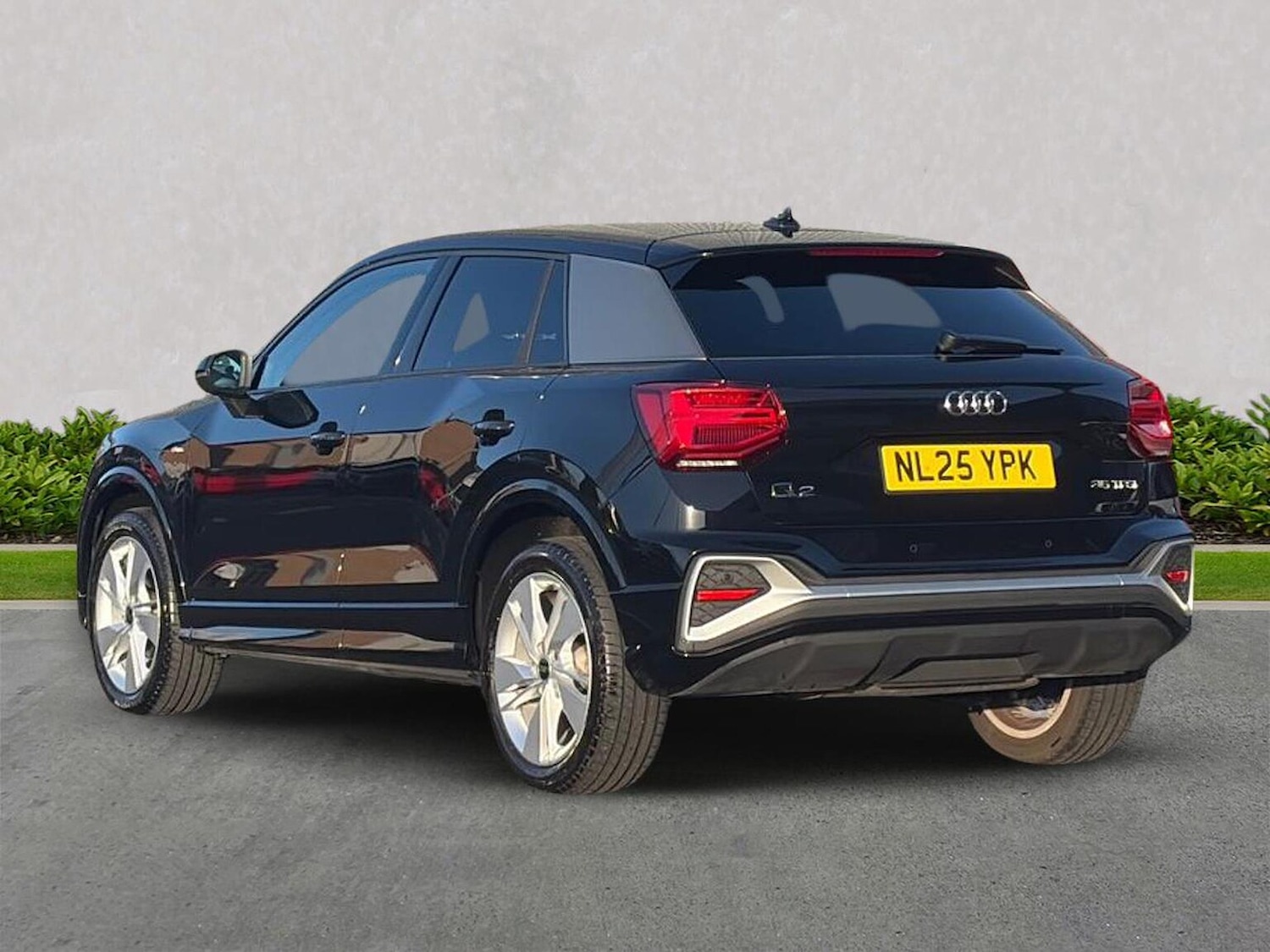 Used Audi Q2 2025 for sale - 76884984: Photo 2