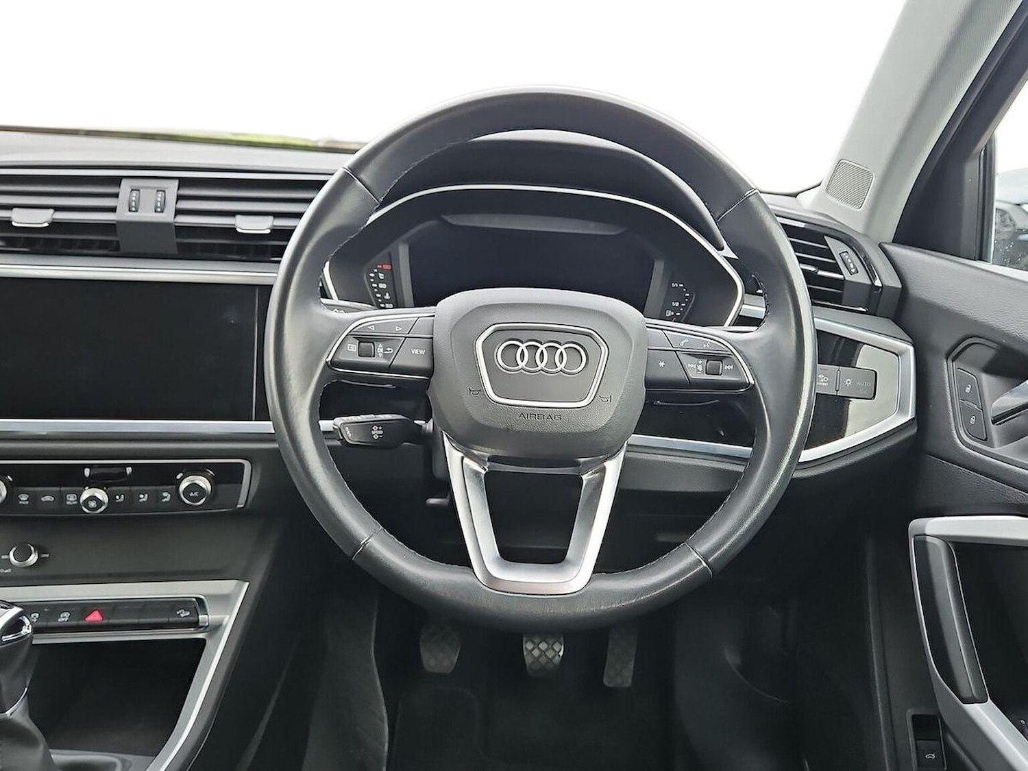 Used Audi Q3 2023 for sale - 76555486: Photo 9