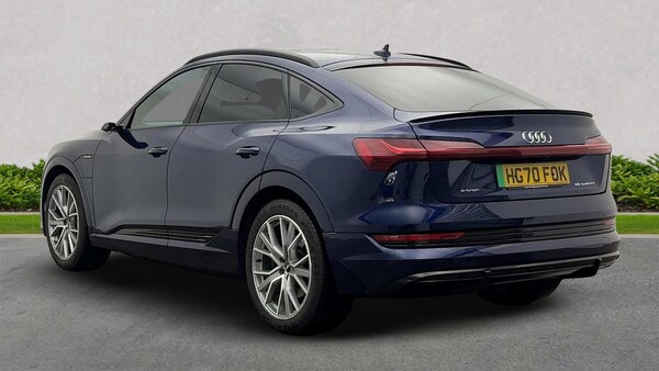 Used Audi e-tron 2021 for sale - 75674439: Photo 2