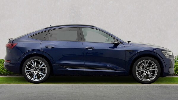 Used Audi e-tron 2021 for sale - 75674439: Photo 3