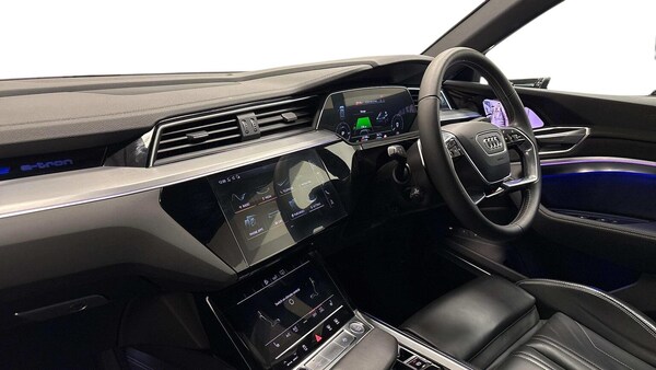 Used Audi e-tron 2021 for sale - 75674439: Photo 5