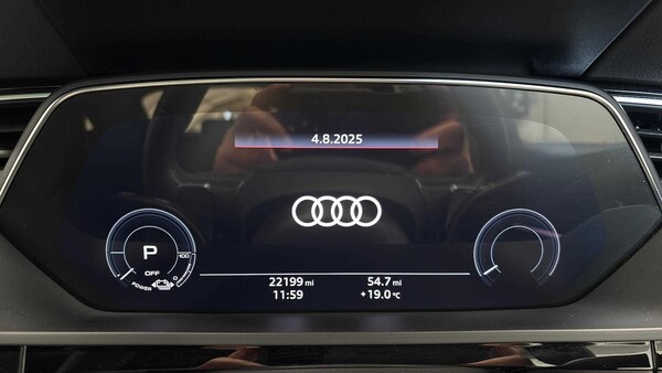 Used Audi e-tron 2021 for sale - 75674439: Photo 6