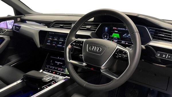 Used Audi e-tron 2021 for sale - 75674439: Photo 8