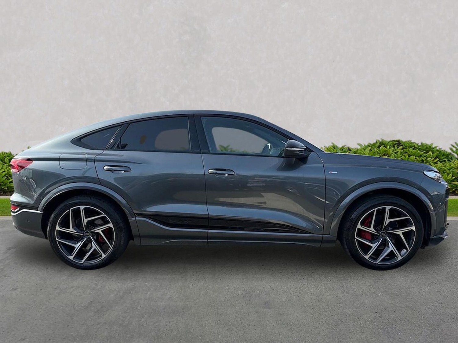 Used Audi Q6 e-tron 2026 for sale - 77973954: Photo 3