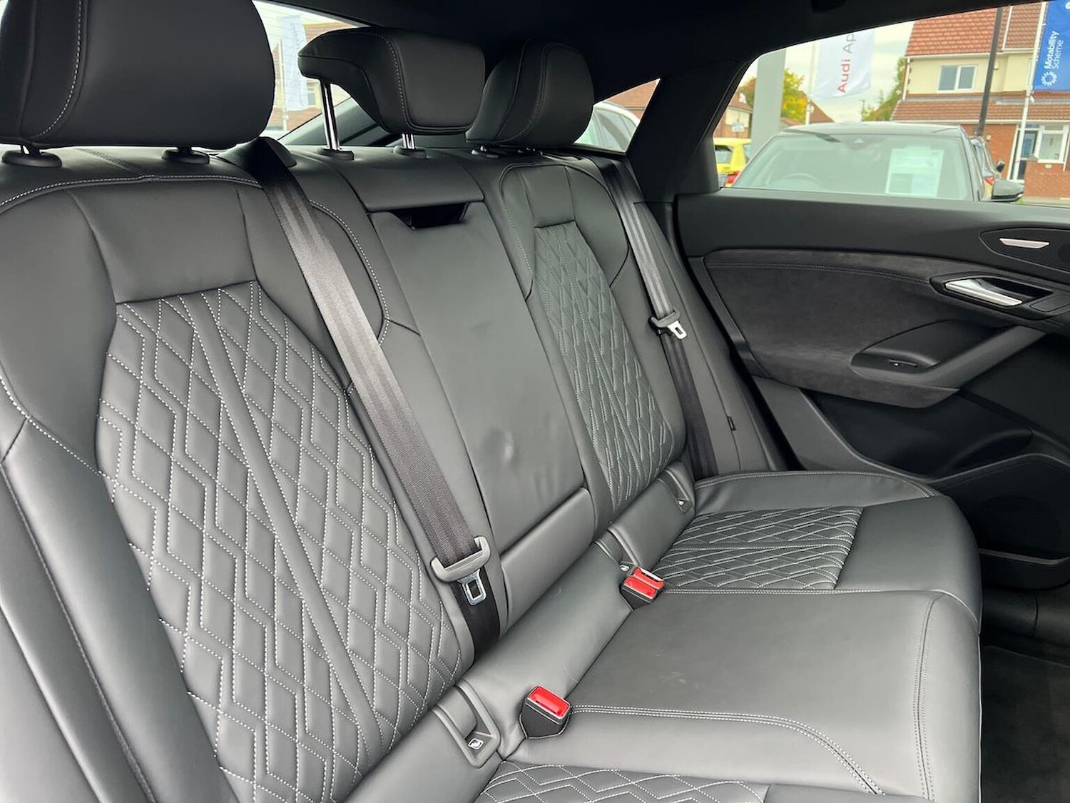 Used Audi Q6 e-tron 2025 for sale - 76884991: Photo 16