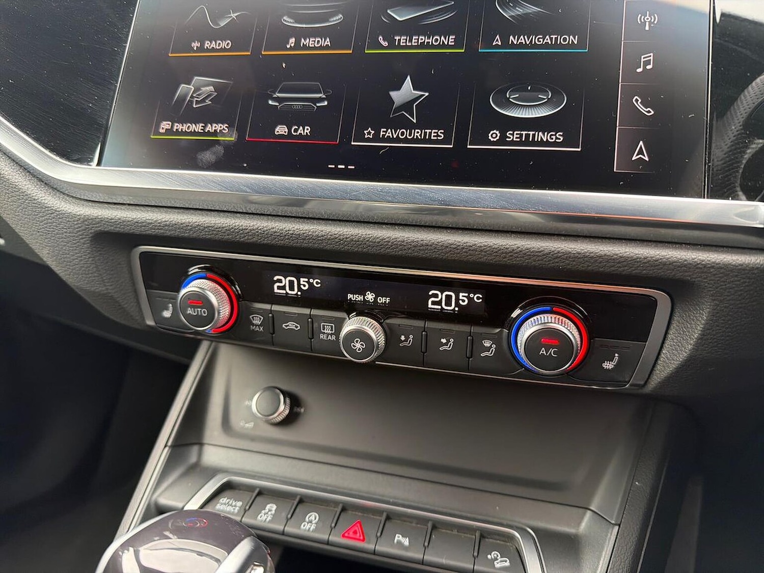 Used Audi Q3 2023 for sale - 76225124: Photo 12