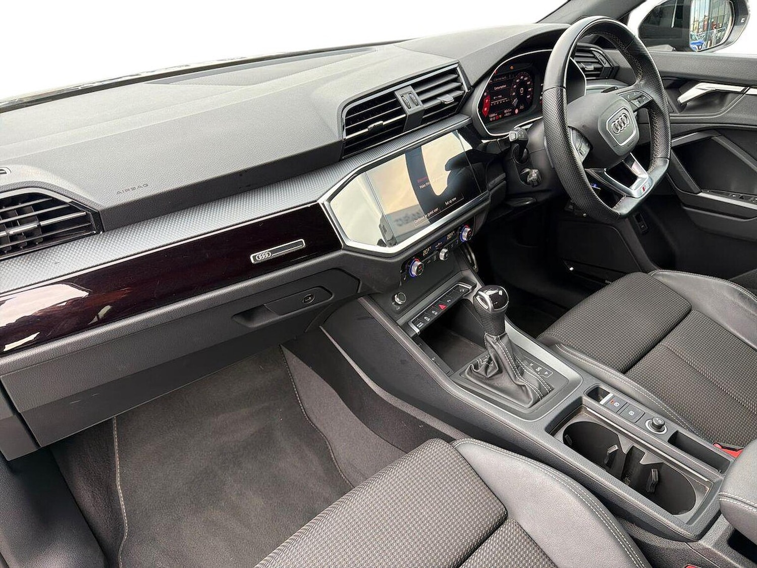 Used Audi Q3 2023 for sale - 76225124: Photo 7