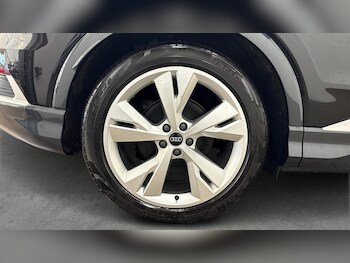 Used Audi Q4 e-tron 2023 for sale - 75907725: Photo