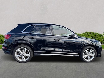 Used Audi Q3 2024 for sale - 75999628: Photo