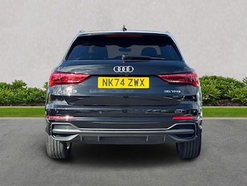 Used Audi Q3 2024 for sale - 75999628: Photo