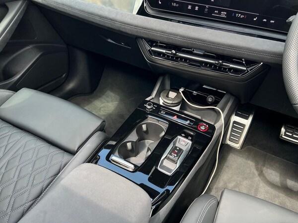 Used Audi Q6 e-tron 2025 for sale - 75436953: Photo 13