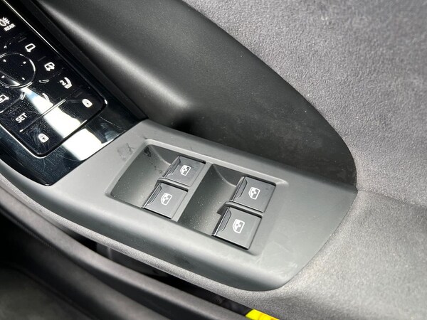 Used Audi Q6 e-tron 2025 for sale - 75436953: Photo 21
