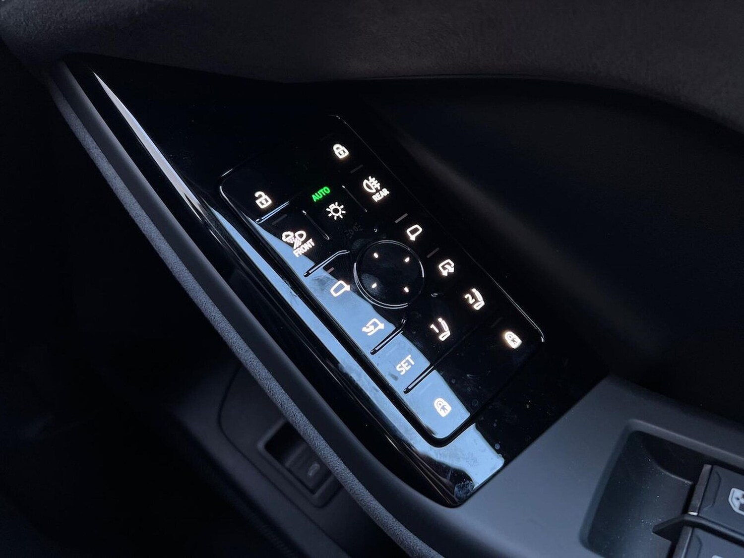 Used Audi Q6 e-tron 2025 for sale - 77489367: Photo 21