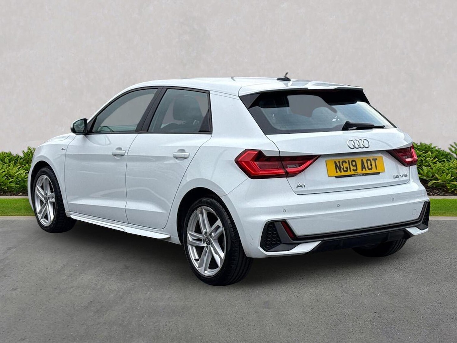 Used Audi A1 2019 for sale - 76506188: Photo 2