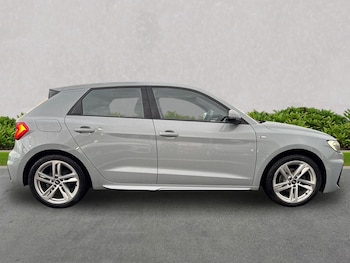 Used Audi A1 2022 for sale - 76884990: Photo