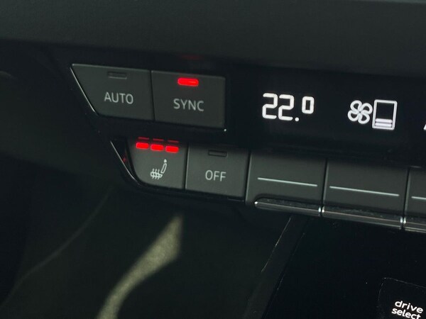 Used Audi Q4 e-tron 2022 for sale - 76149587: Photo 25