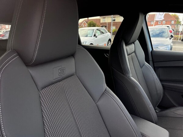 Used Audi Q4 e-tron 2022 for sale - 76149587: Photo 30