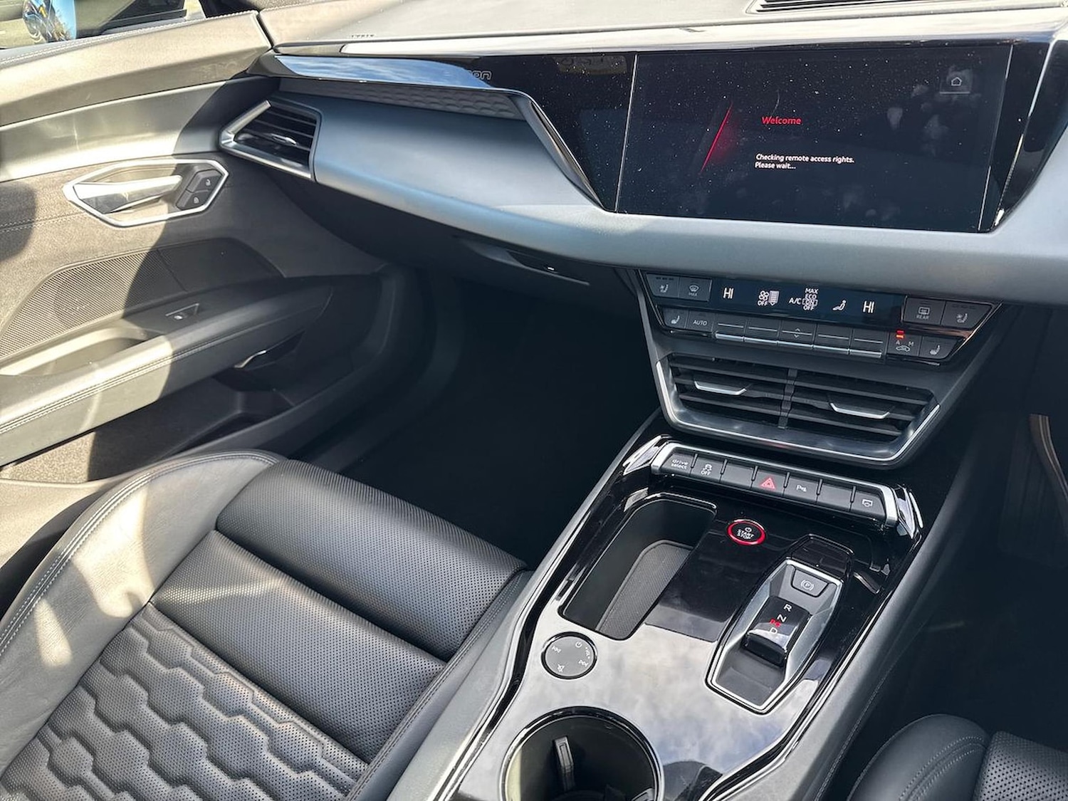 Used Audi RS e-tron GT 2023 for sale - 78192684: Photo 15