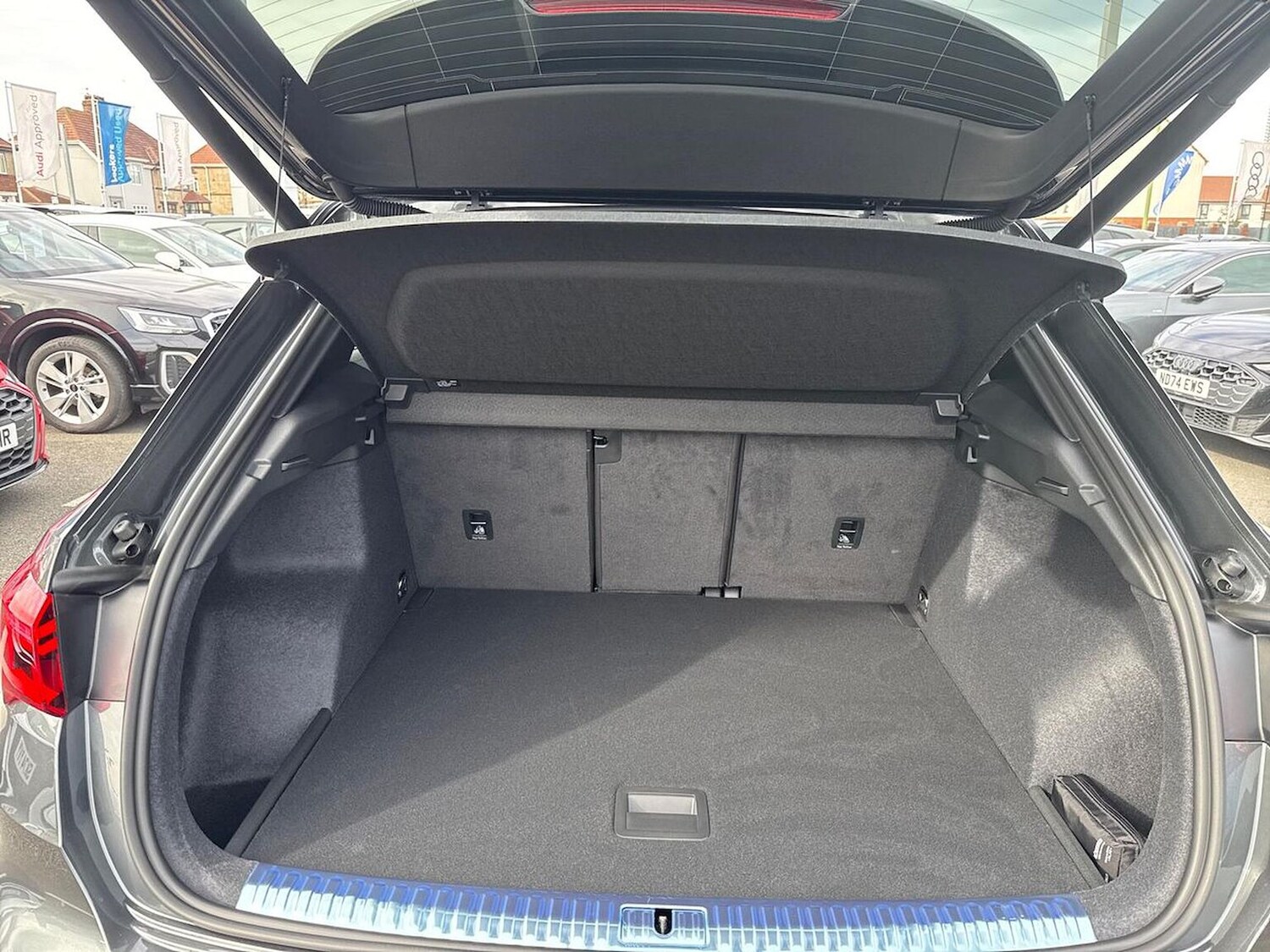 Used Audi Q3 2025 for sale - 76541866: Photo 17