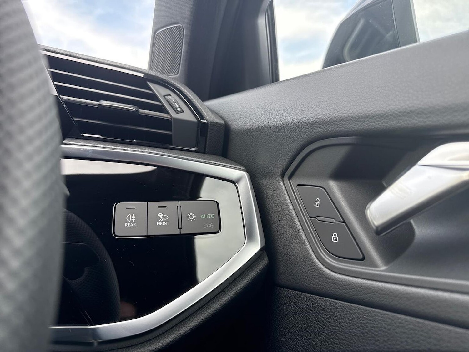 Used Audi Q3 2025 for sale - 76541866: Photo 31