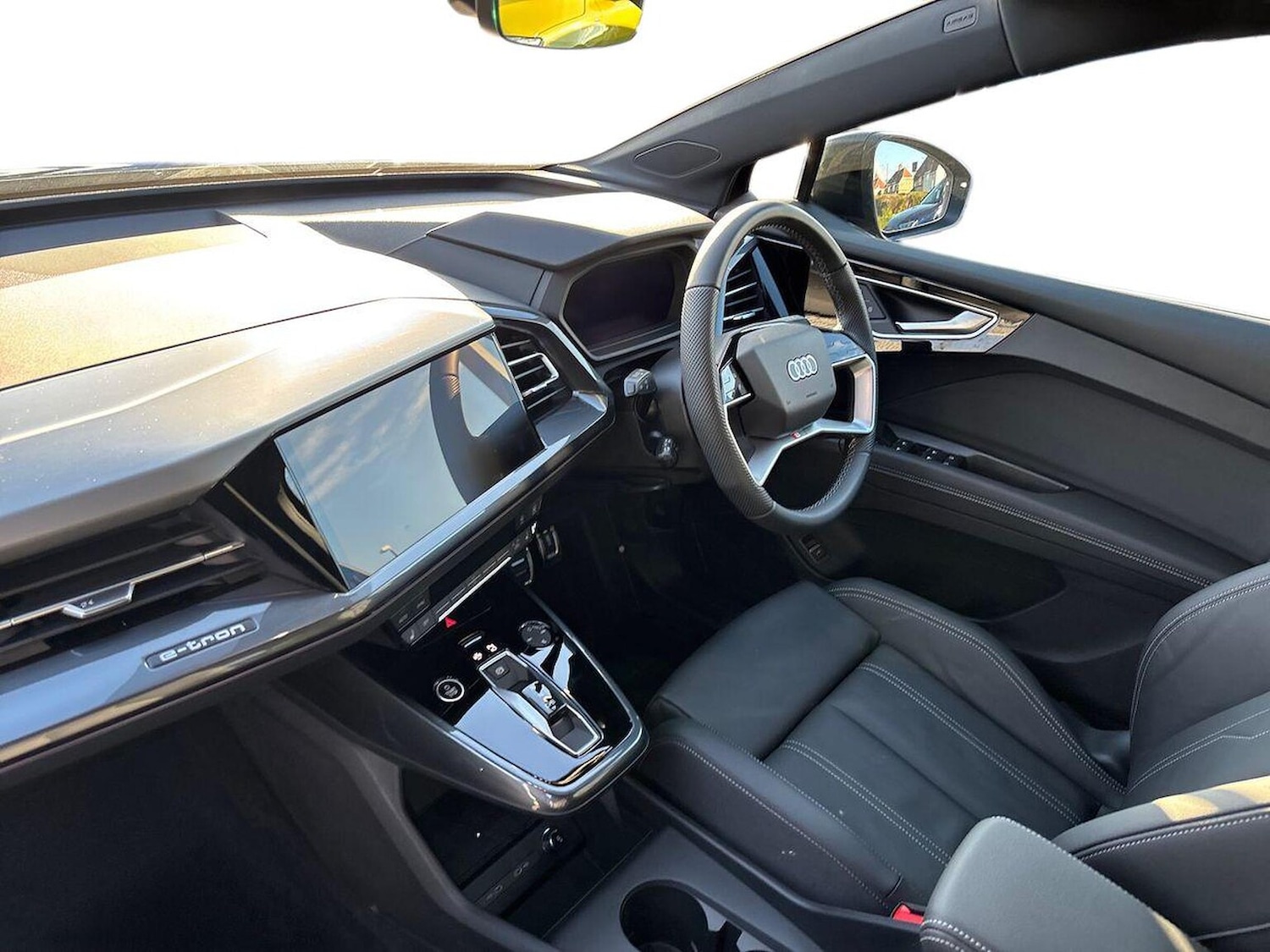 Used Audi Q4 e-tron 2023 for sale - 76547756: Photo 7