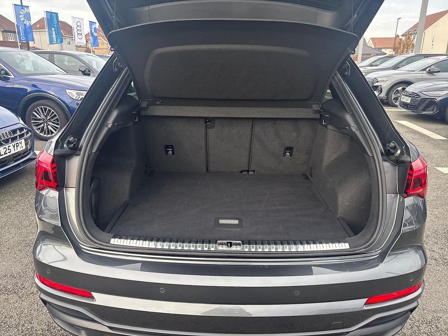 Used Audi Q3 2021 for sale - 76517932: Photo 17