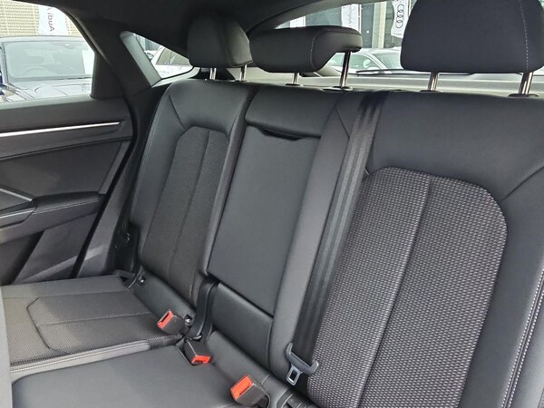 Used Audi Q3 2023 for sale - 76243913: Photo 16