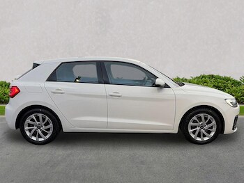 Used Audi A1 2022 for sale - 76470999: Photo