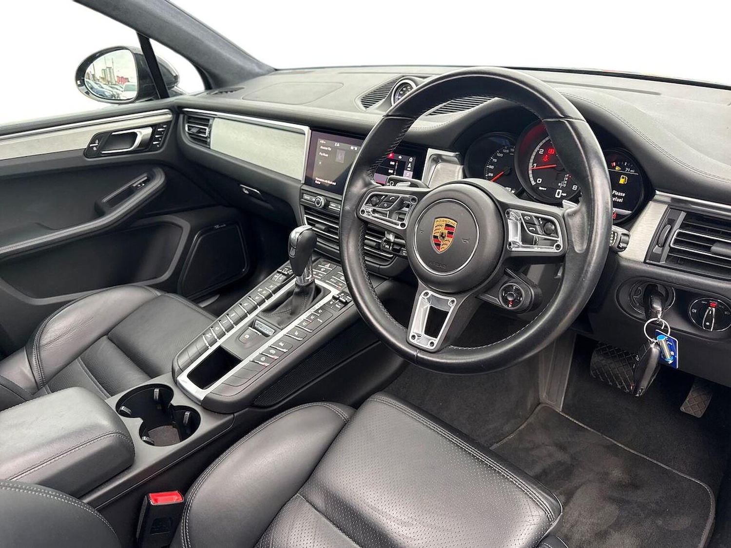 Used Porsche Macan 2020 for sale - 76198385: Photo 15