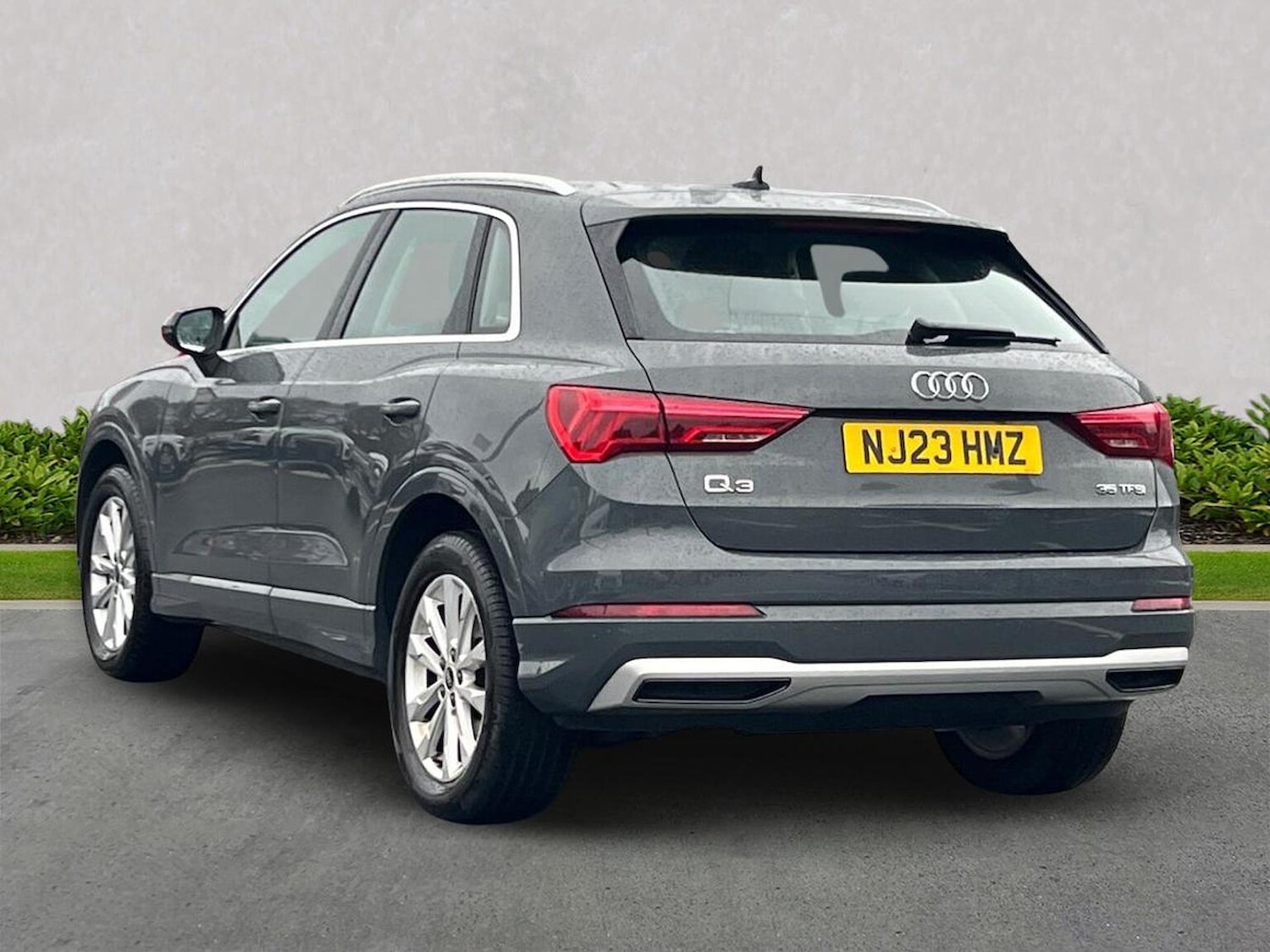 Used Audi Q3 2023 for sale - 78004644: Photo 2